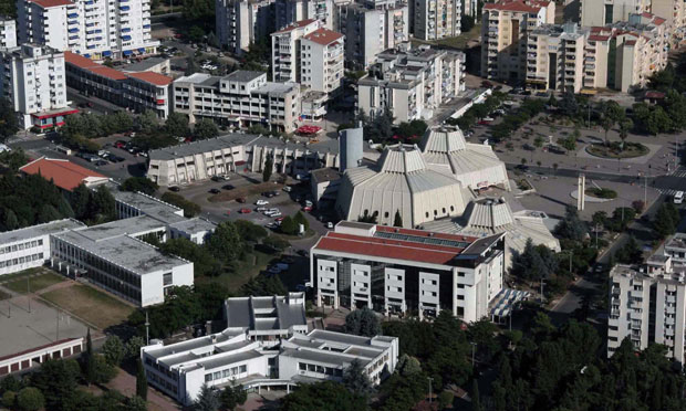 Ко у Бару зида цене станова